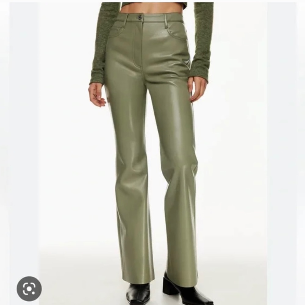 MELINA FLARE - ARITZIA - Butter Sage. New with Tags; never worn